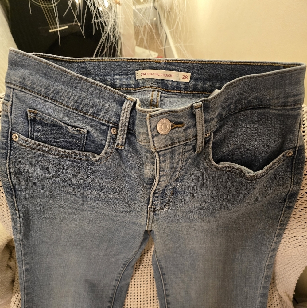 Classic Straight Leg Women's Jeans